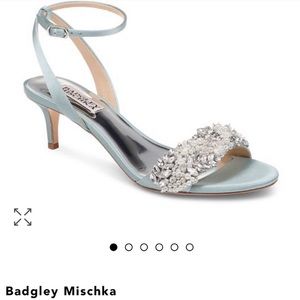 BADGLEY MISCHKA blue low heels. 6.5